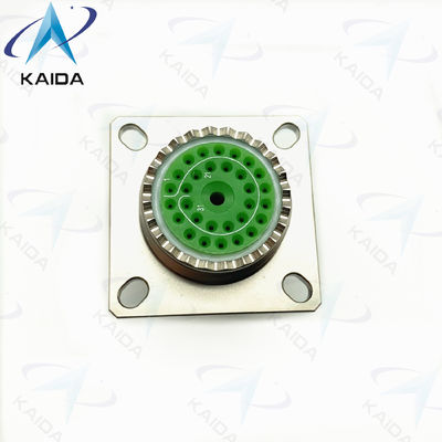Quadratischer Flanschbehälter MIL-DTL-38999 Serie III mit 500 V Elektroless Nickel D38999/20FD31SA.8D Serie