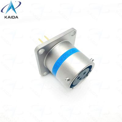 Quadratischer Flansch-Steckverbinder MIL-DTL-38999 Serie Ⅰ mit Kontakten aus Kupferlegierung für industrielle Anwendungen. MS27505E13F03SCA。Quadratischer Flansch-Steckverbinder mit Leiterplattenkontakten
